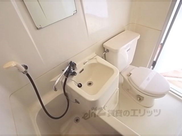 バス・シャワールーム　バス