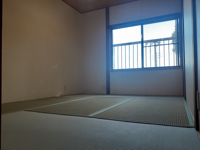 居室・リビング　和室（６畳・２Ｆ）