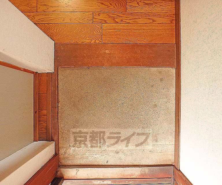 玄関　玄関です。