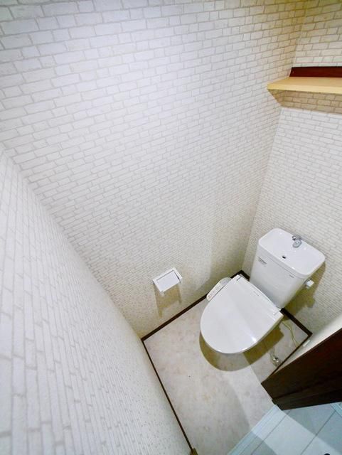 トイレ　★お部屋探しは株式会社タウンハウジング東京まで★