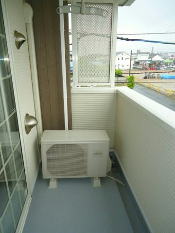 バルコニー　外からの目が気にならないバルコニーで洗濯物が干せます