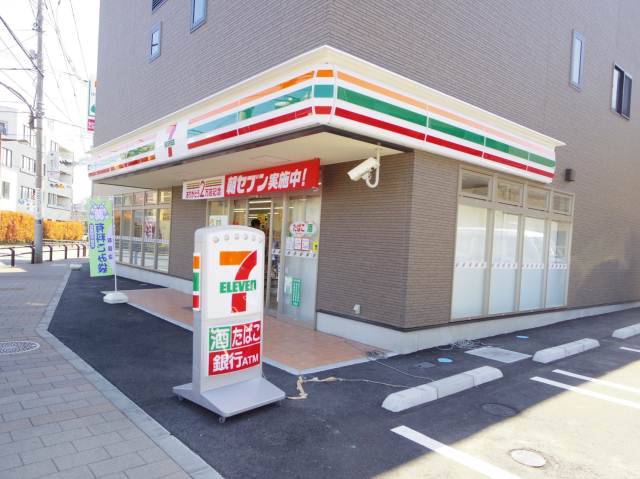 コンビニ　セブンイレブン（コンビニ）まで695m