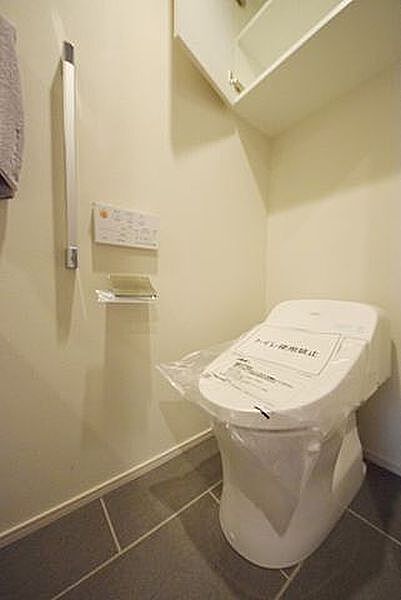 トイレ　※別部屋の参考写真です。