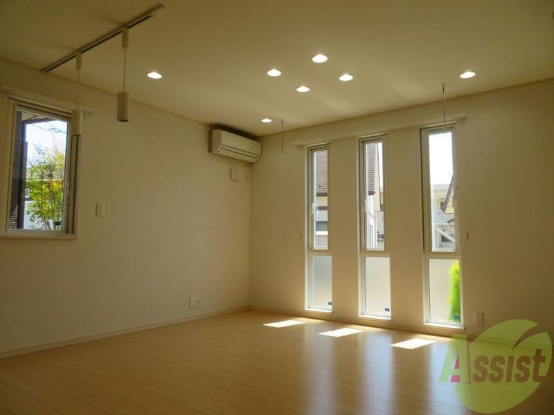 居室・リビング　オシャレな内装で毎日テンション上がりますね。