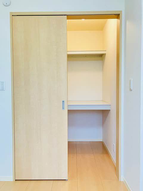 エントランス　東側洋室　ＷＩＣ(2)