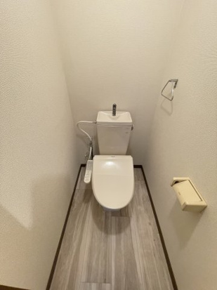 トイレ　落ち着いたトイレです