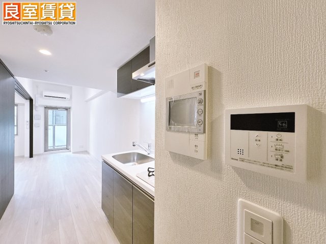 セキュリティ　モニター付きインターホン