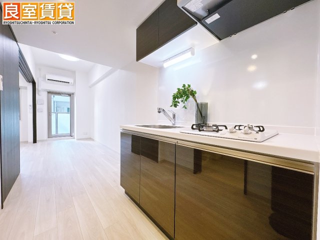 キッチン　ガス２口コンロ　システムキッチン