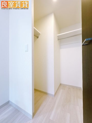 収納　ウォークインクローゼット