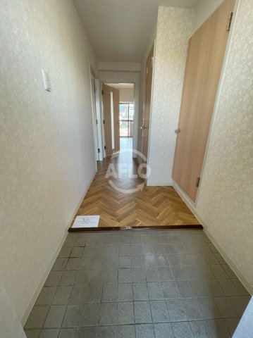 玄関　メゾンセレナ　玄関