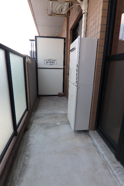 バルコニー　※別室の参考写真の為、現況優先です。