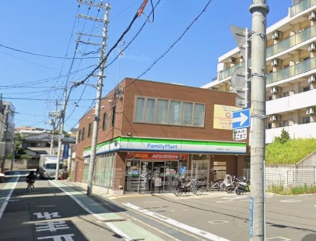コンビニ　ファミリーマート　吹田垂水町一丁目（コンビニ）まで355m