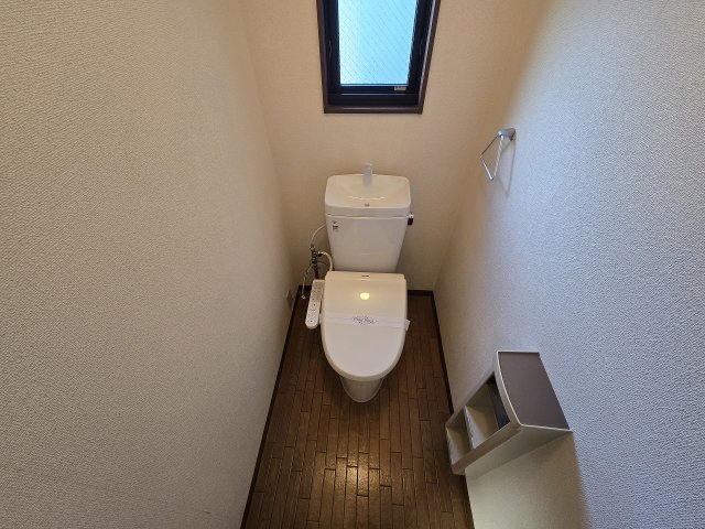 トイレ　清潔感のあるトイレです