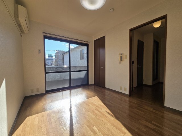 居室・リビング　使いやすいリビングです