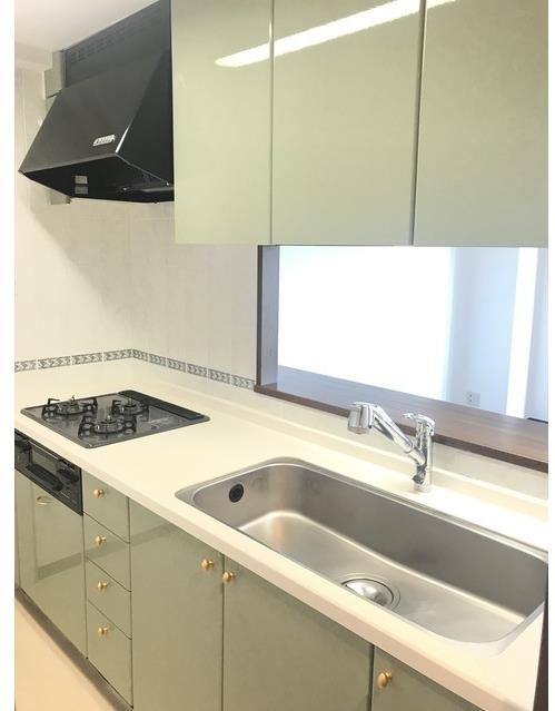 キッチン　広々使える快適な調理スペースです♪