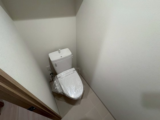 トイレ　※別号室の写真です。