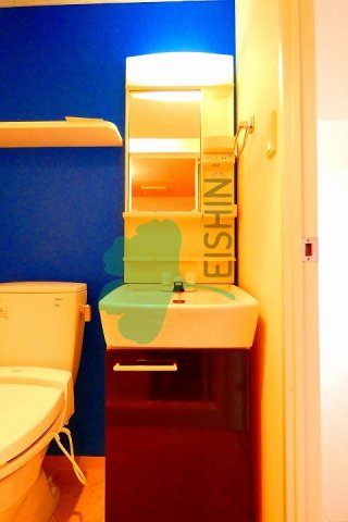 洗面設備　シンプルで使いやすい洗面台です！