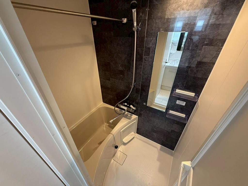 バス・シャワールーム　ゆったり過ごせるお風呂です