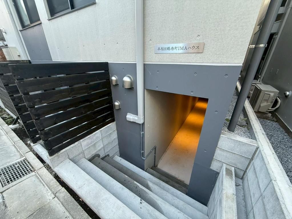 エントランス　建物の内部です