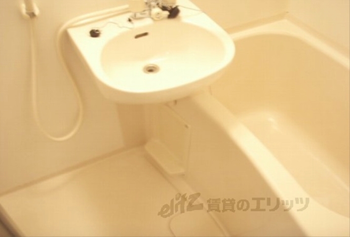 バス・シャワールーム　バス