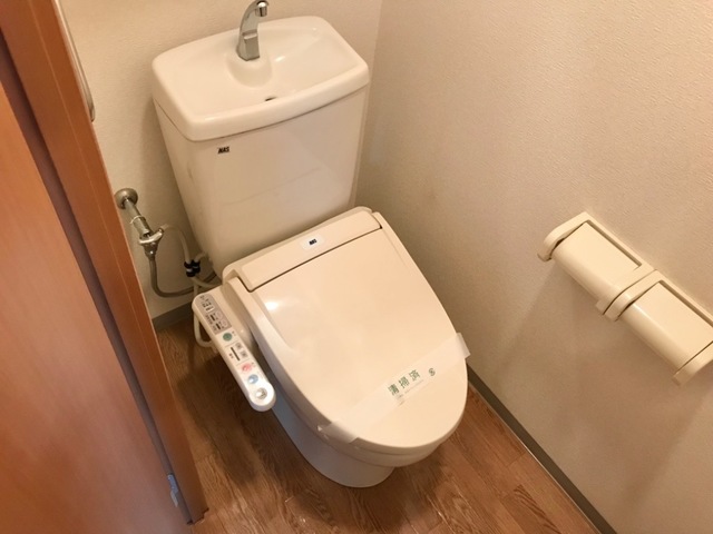 トイレ　シャワー付トイレ