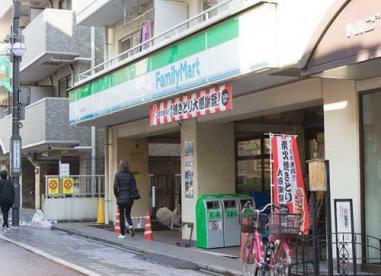 コンビニ　ファミリーマート 北品川店（コンビニ）まで187m