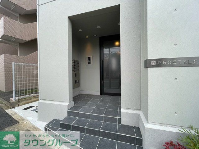 エントランス　エントランス