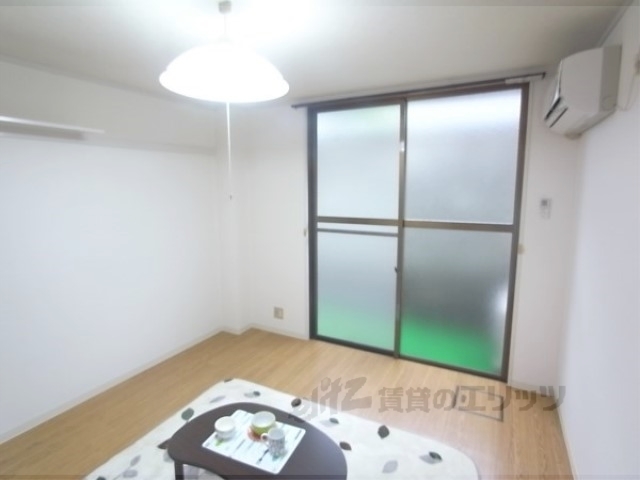 居室・リビング　洋室