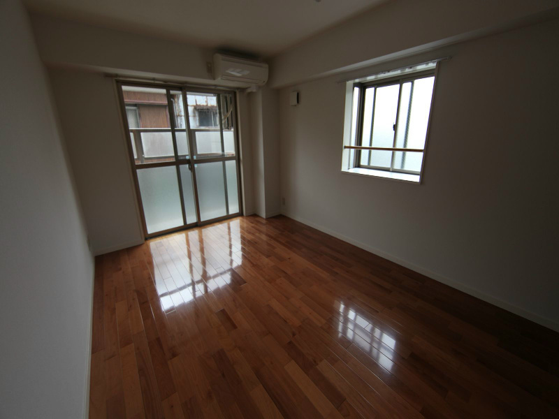 その他部屋・スペース　洋室8.4帖　クローゼット付（収納充実してます）