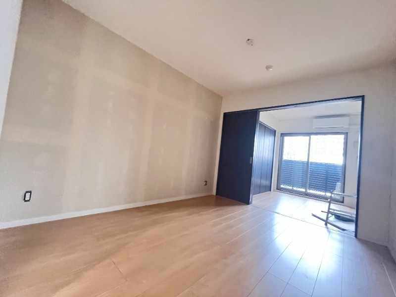 居室・リビング　同物件別部屋写真