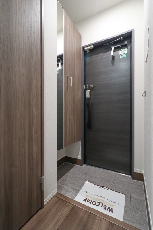 玄関　図面と現状に相違がある場合には現状を優先