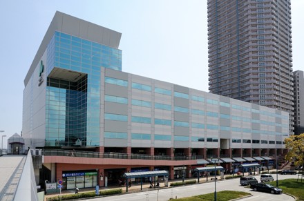 ショッピングセンター　オルトヨコハマ（ショッピングセンター）まで261m