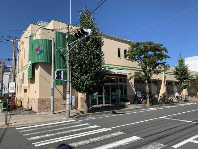 スーパー　しまむらストアー駅前店（スーパー）まで896m