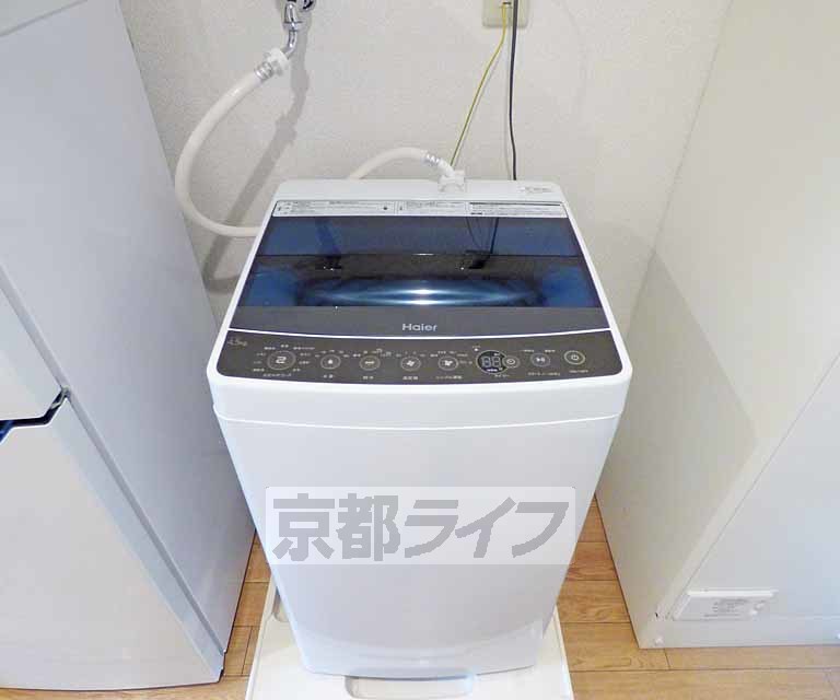 その他設備　室内に洗濯機置けます。