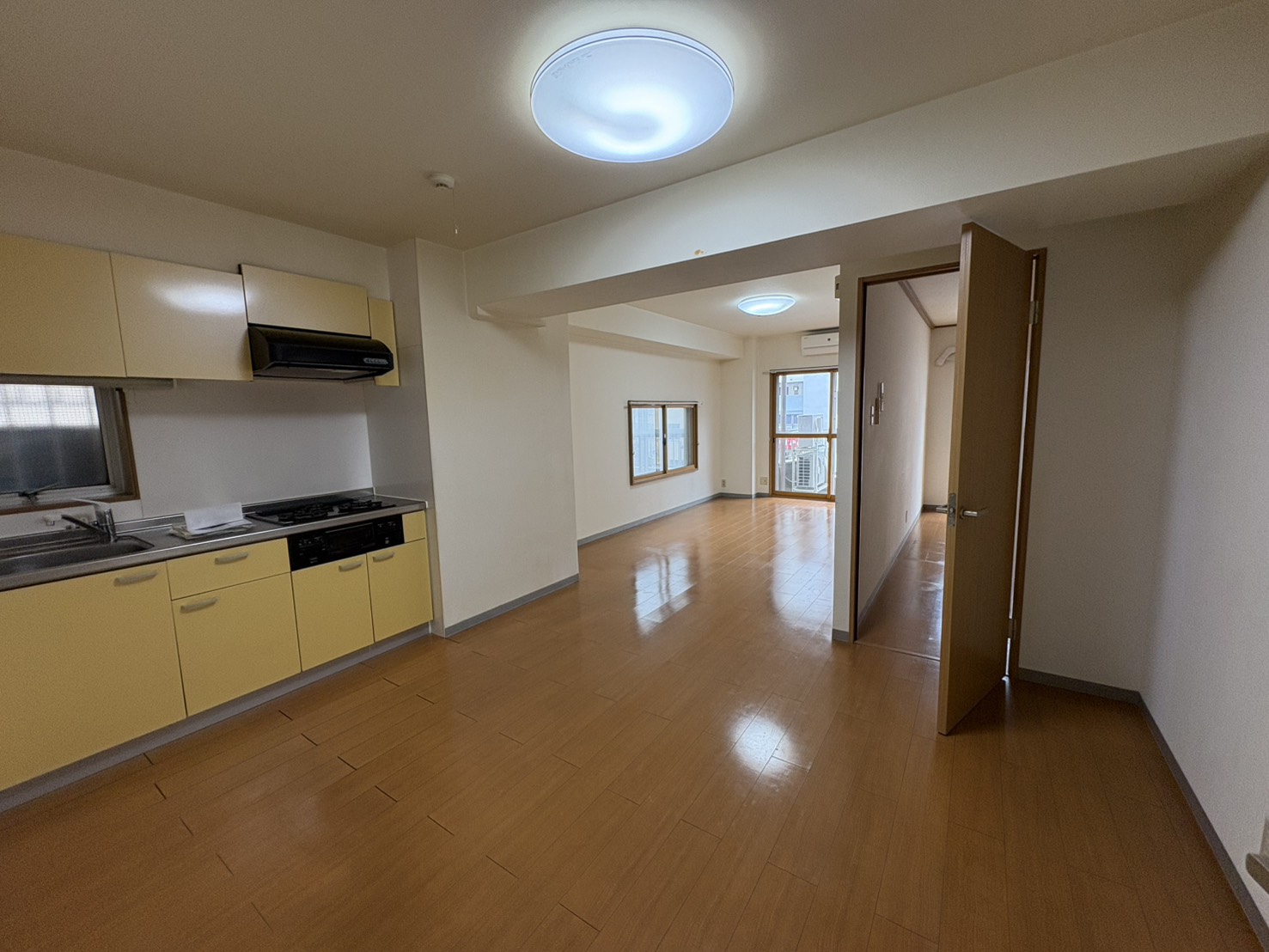 居室・リビング　広々１５帖のリビングルーム☆