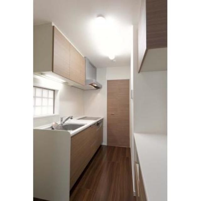 キッチン　写真は同タイプ住居です