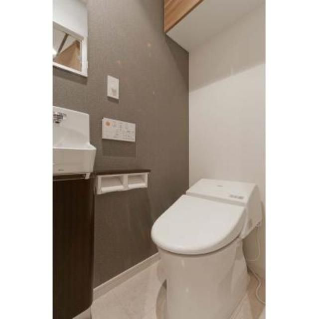 トイレ　写真は同タイプ住居です