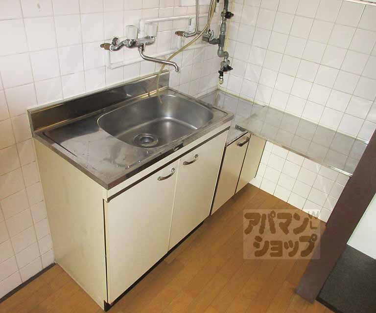 キッチン　作業スペースのあるキッチンです