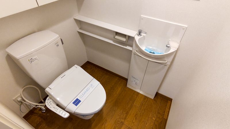 トイレ　※別部屋の参考写真です。