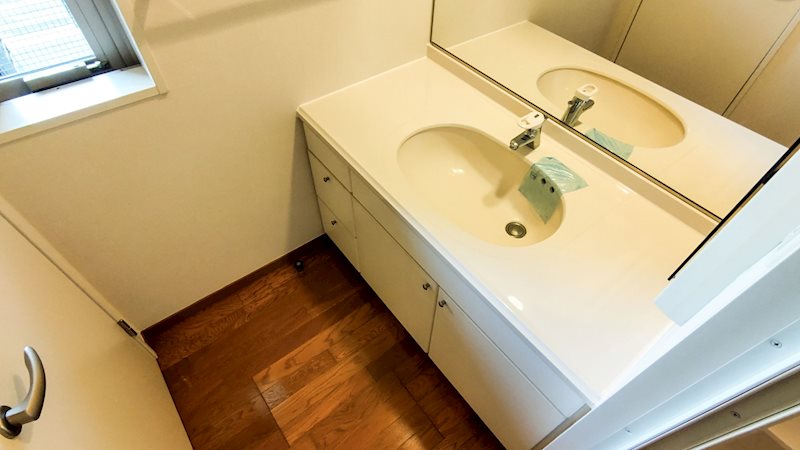 洗面設備　※別部屋の参考写真です。