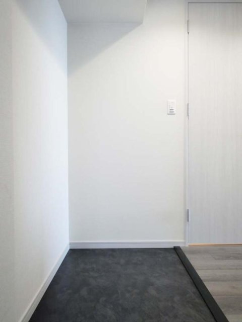 玄関　※別室の参考写真の為、現況優先です。