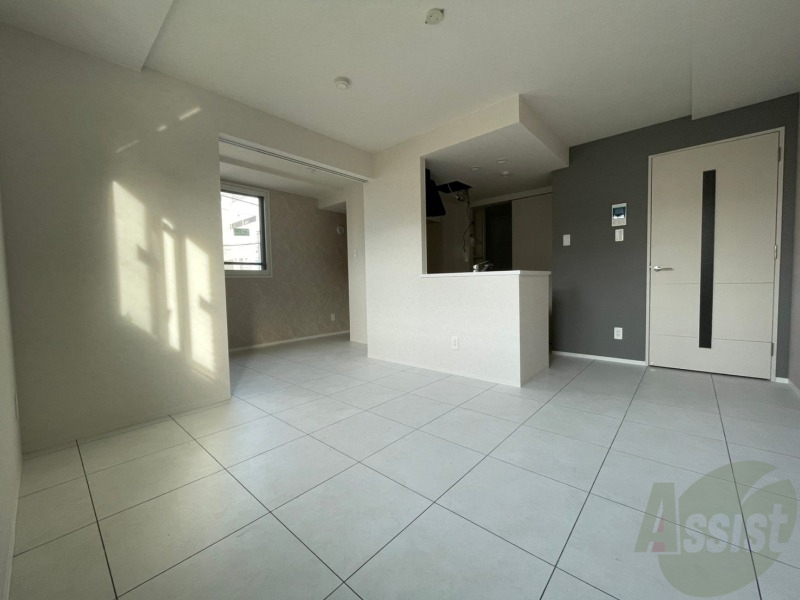 居室・リビング　広くてキレイなお部屋が広がっていて、充実した生活が送れそう。