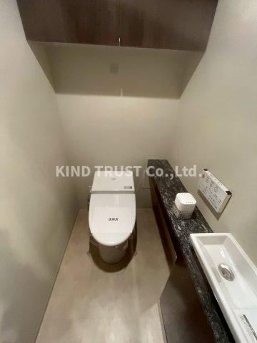 トイレ　トイレもきれいです