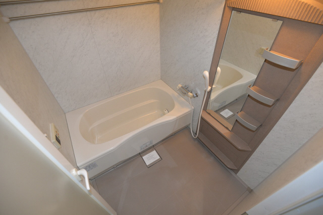 バス・シャワールーム　日々の疲れを癒すお風呂付です