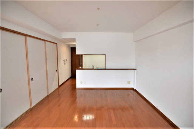 居室・リビング　写真は同マンションの別のお部屋のものです