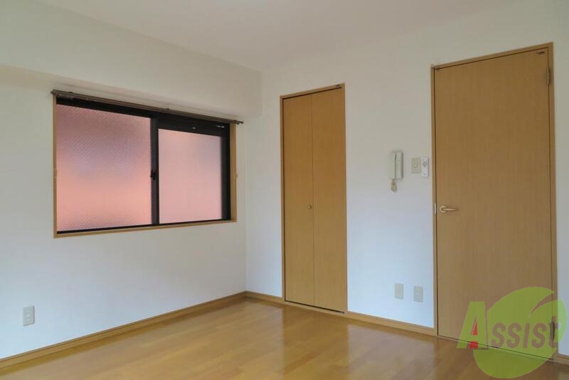 その他部屋・スペース　寝室はございませんがベッドも置けるスペースあります。