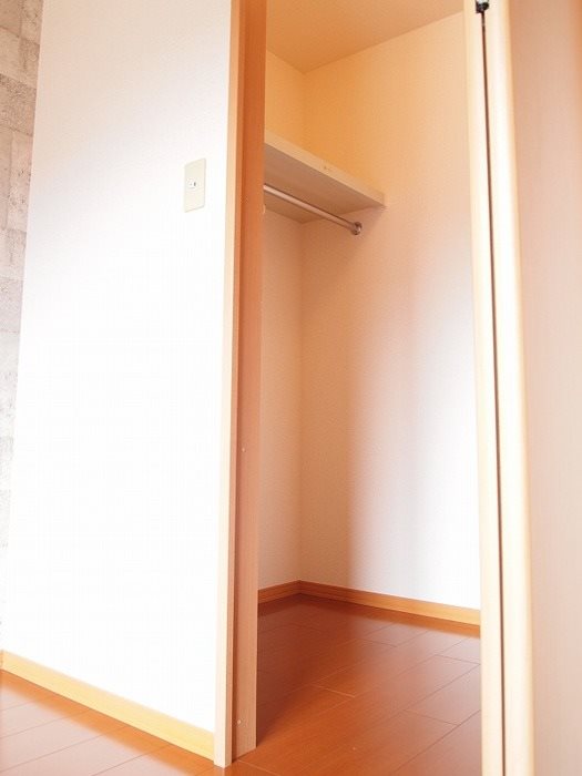 収納　同等タイプのイメージ画像です。