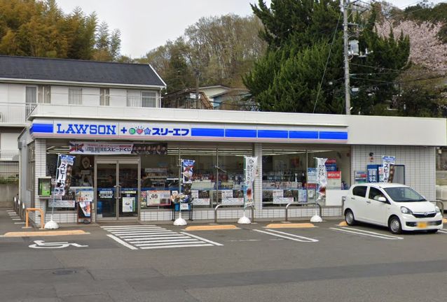 コンビニ　ローソン・スリーエフ 八王子滝山街道店（コンビニ）まで351m