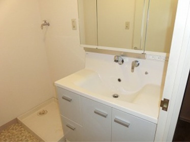 洗面設備　別の部屋の写真