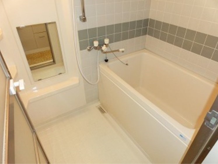 バス・シャワールーム　別の部屋の写真